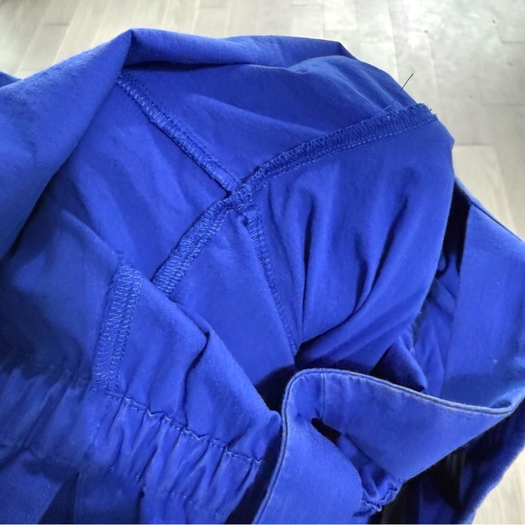 COS Wide Leg Jumpsuit in Brigh Blue Size 4 Smocked Cutout Back Sleeveless Retro - Picture 13 of 16